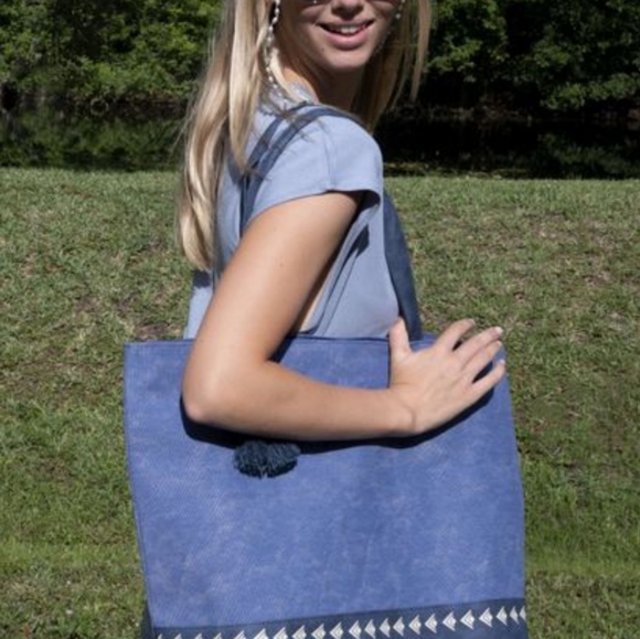 Silpada Sunglass Chain - Picture 6 of 10